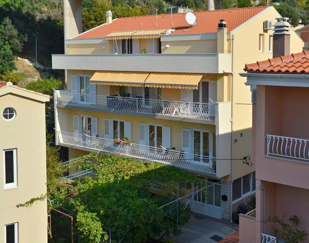Villa Ravlic Podgora Exterior photo